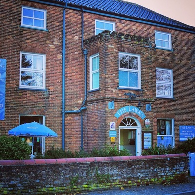 The Lawns Wine Bar and Hotel