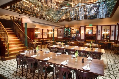 Les Deux Salons