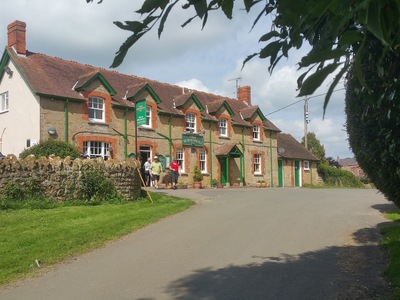 Three Horseshoes