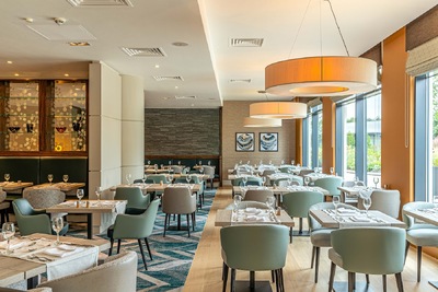 Caprice Restaurant at the Crowne Plaza Reading East Hotel