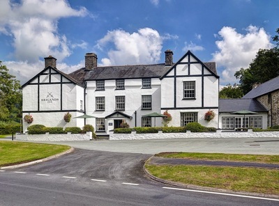 Tafarn y Brigand's Inn
