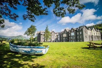 Daffodil Hotel