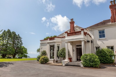 Moryd Restaurant at Mansion House