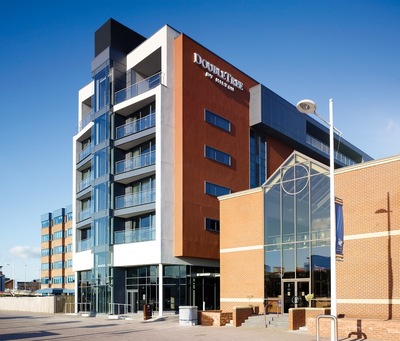The Electric Restaurant at the Doubletree By Hilton Lincoln