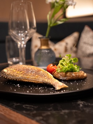 The River Restaurant at The Lowry Hotel