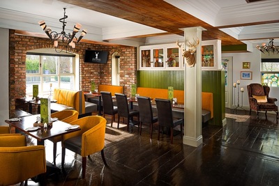 The Old Lodge Gastro Pub at the Shannon Springs Hotel