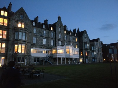 Marine Hotel