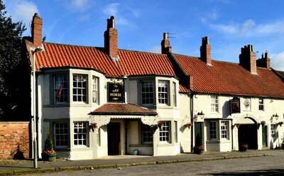 The Bay Horse