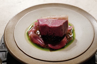 Aulis London
