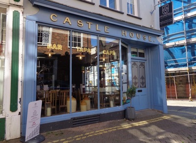 Ty Castell