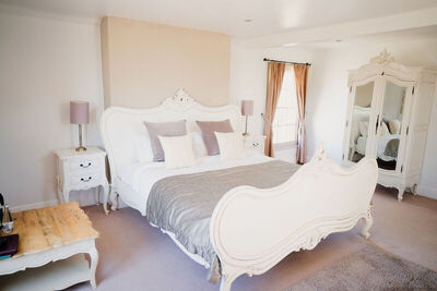 Image credit: Sophie Oldhamstead Photography