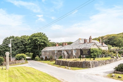 Trehellas House Hotel and Restaurant
