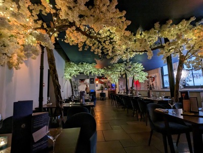 Paris Bar and Restaurant