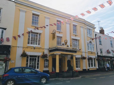 The White Lion Hotel