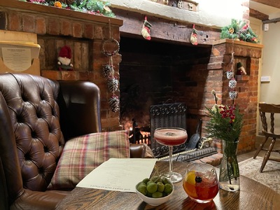 The Three Horseshoes