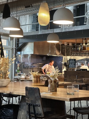 The Farm Table at Darts Farm