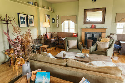 Nest Farmhouse