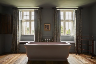 The Pig-in the Cotswolds