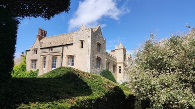 Weston Manor Hotel