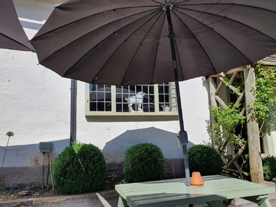 The White Horse Easton