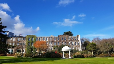 Bay View Restaurant at The Carlyon Bay Hotel