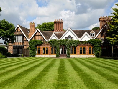 Manor Restaurant at the Macdonald Alveston Manor Hotel