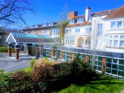 The Watermark Restaurant at the Regency Park Hotel